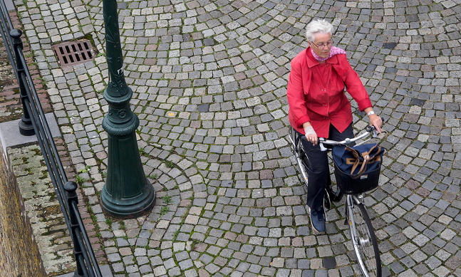 Niciodată nu este prea târziu să înveți să mergi pe bicicletă