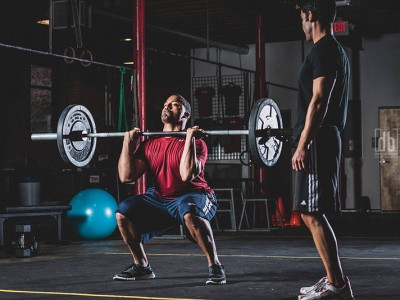 Clean and press  - un exercițiu clasic pentru umeri