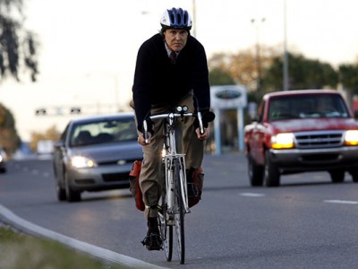 Cu bicicleta la serviciu - merită sau nu?