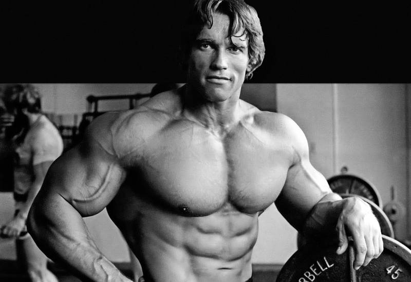 Antrenamentul 6-Pack al lui Arnold Schwarzenegger