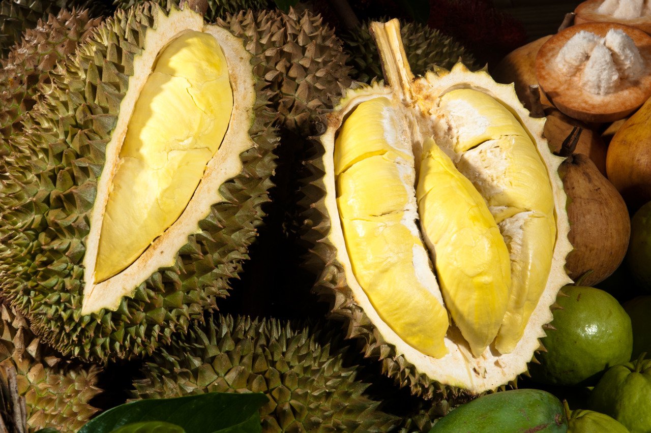 10 alimente exotice care îți îmbunătățesc starea de sănătate - durian